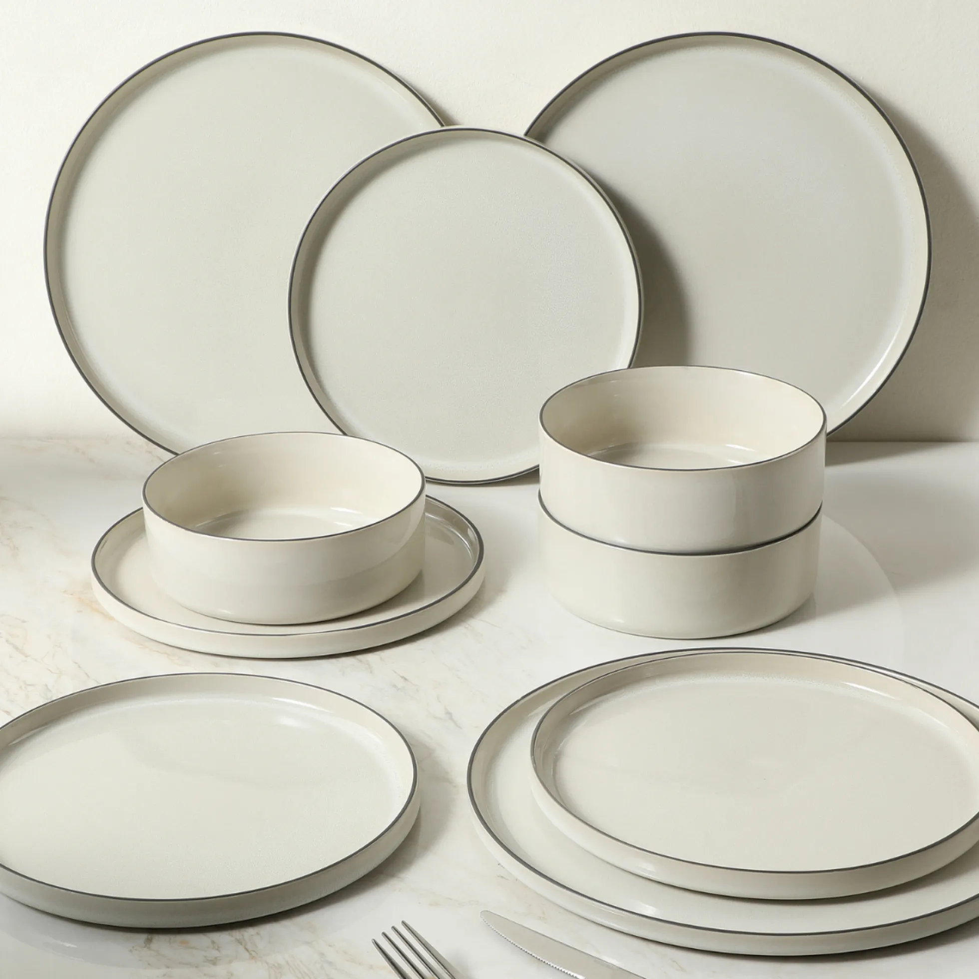 Service 4 assiettes plates Creamy