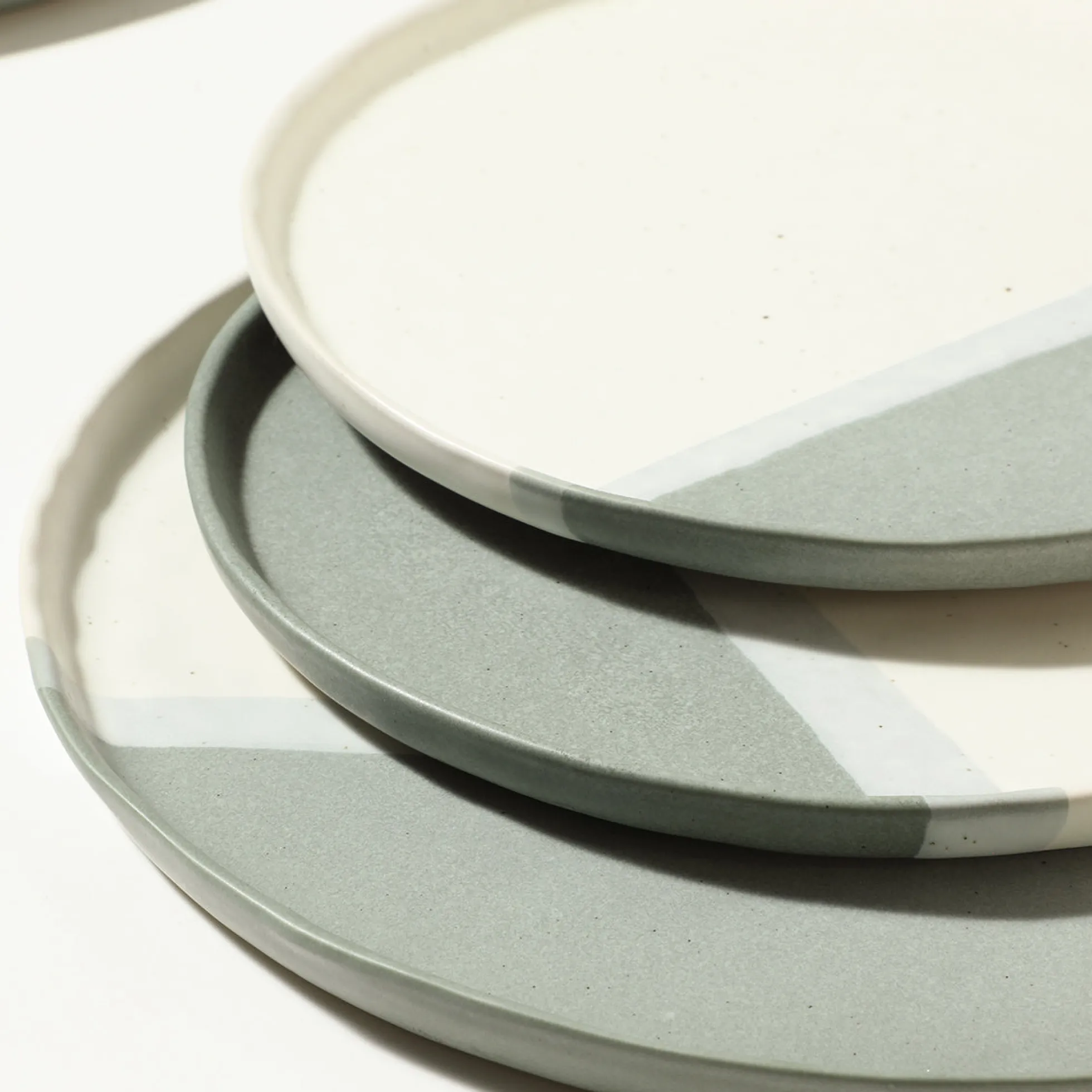 Service 4 assiettes plates Matty