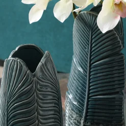 Vase Leaf