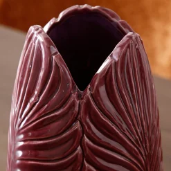 Vase Leaf